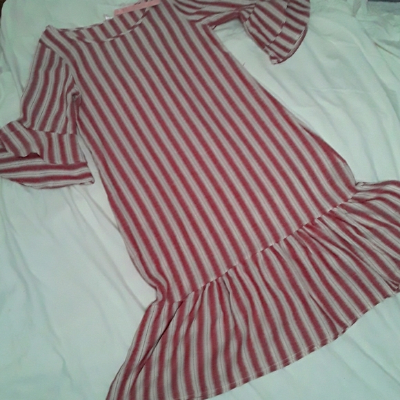 Linen Dress - Picture 2 of 3